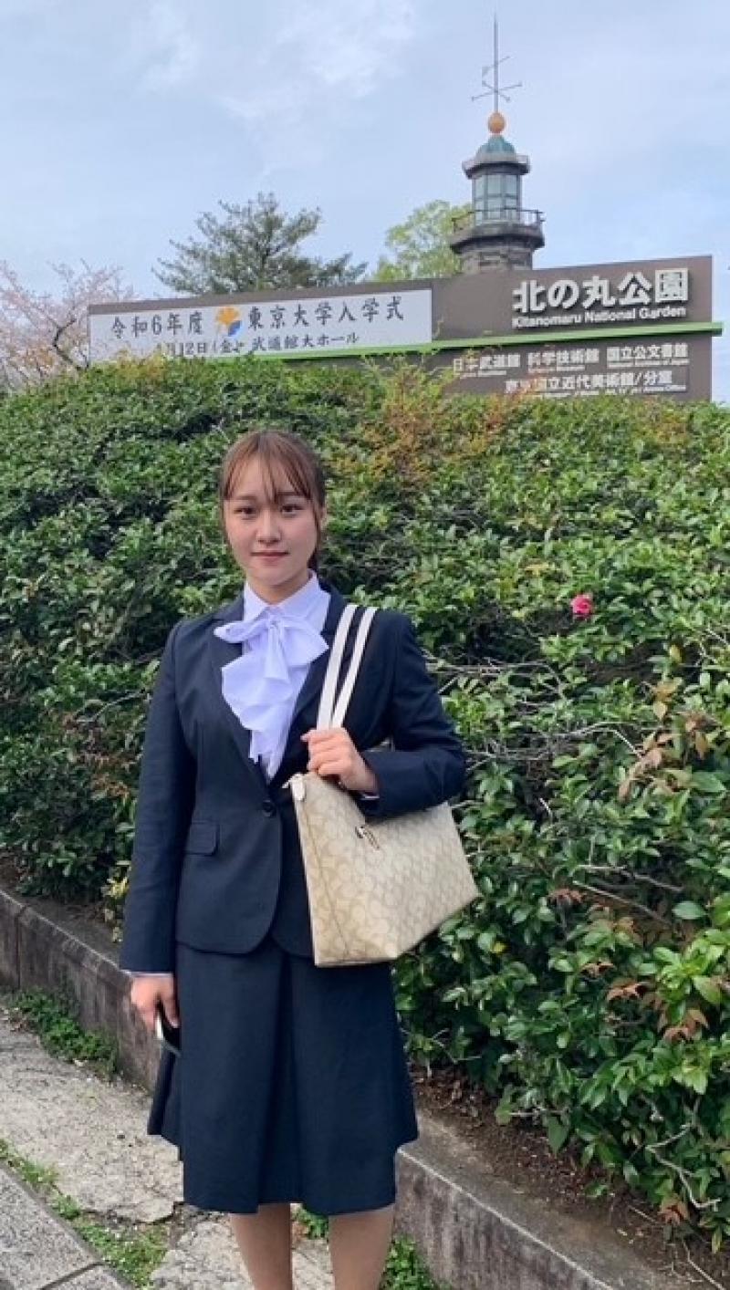 伶来先生
